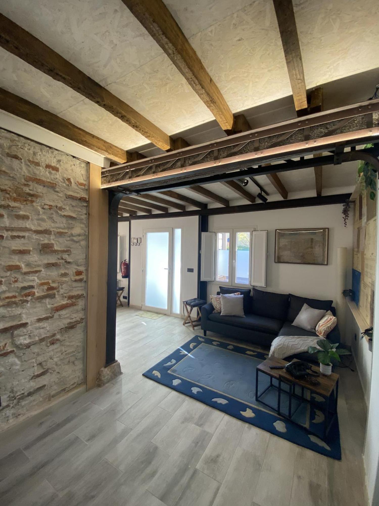 La Casa Del Barbero Villa Torrelavega Luaran gambar